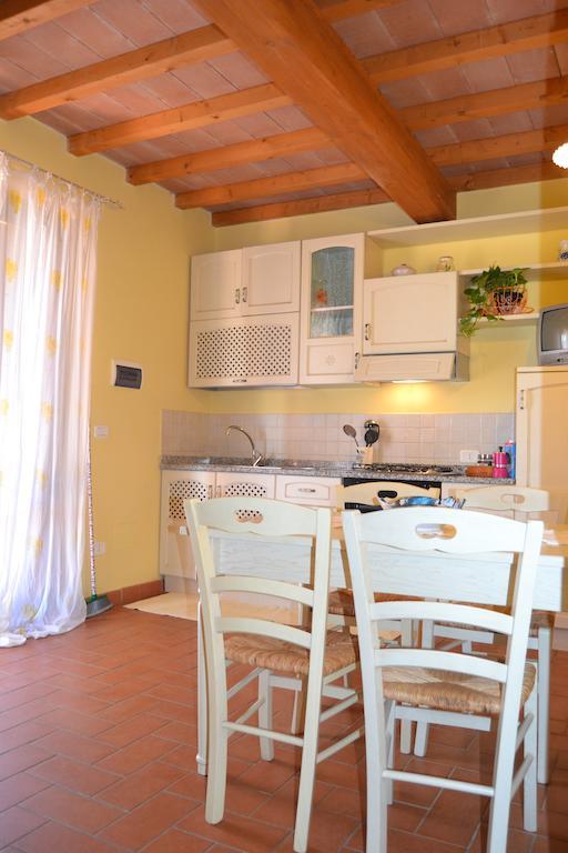 Agriturismo Beveraggio Appartamenti Marina di Grosseto Værelse billede