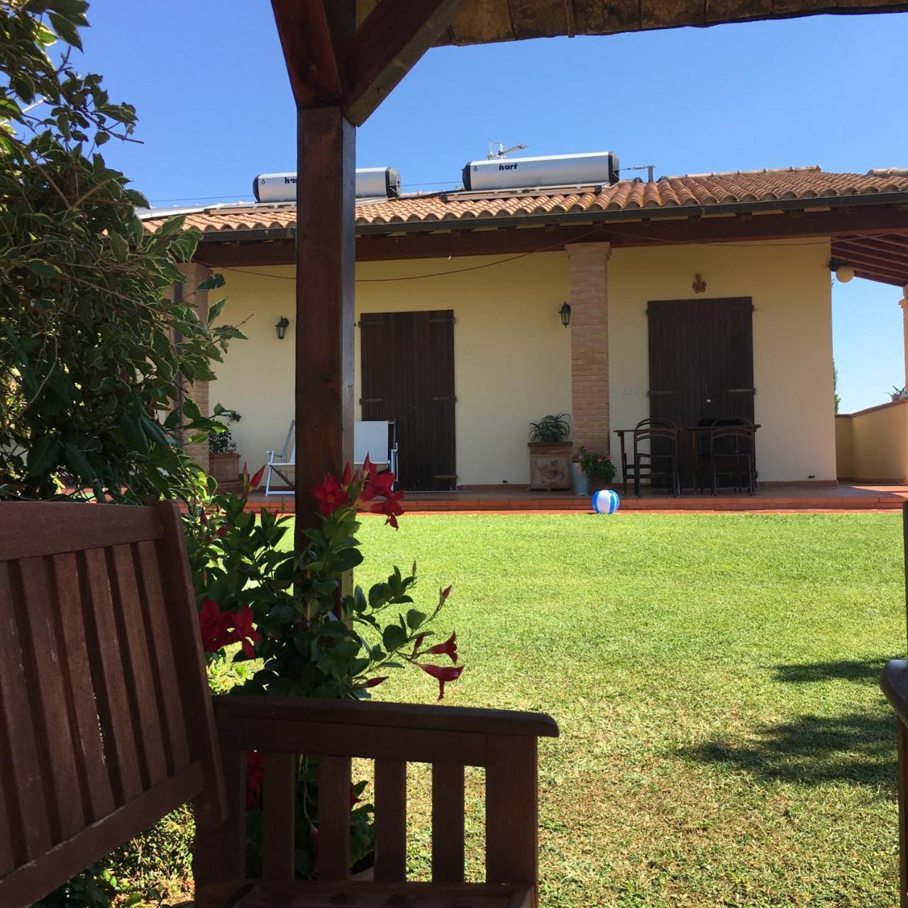 Agriturismo Beveraggio Appartamenti Marina di Grosseto Eksteriør billede